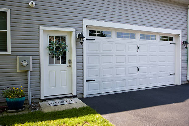 24/7 Emergency Garage Door Panel Replacement experts in Sparta, GA